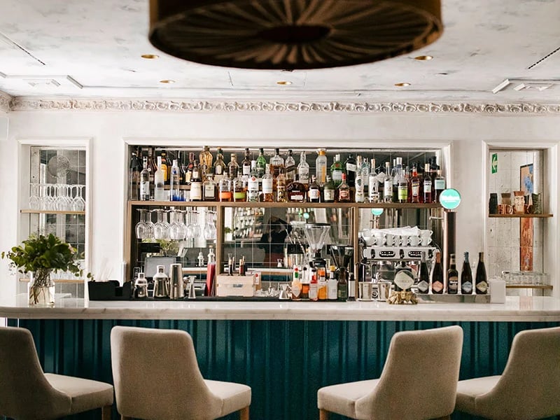 CoolRooms Palacio de Atocha, eat & drink