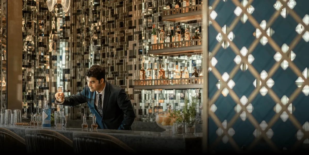 Four Seasons Hotel Kuala Lumpur, bar trigona