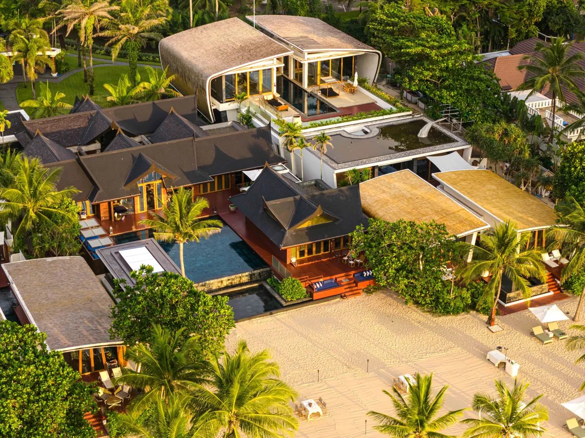 Iniala Beach House, backstory