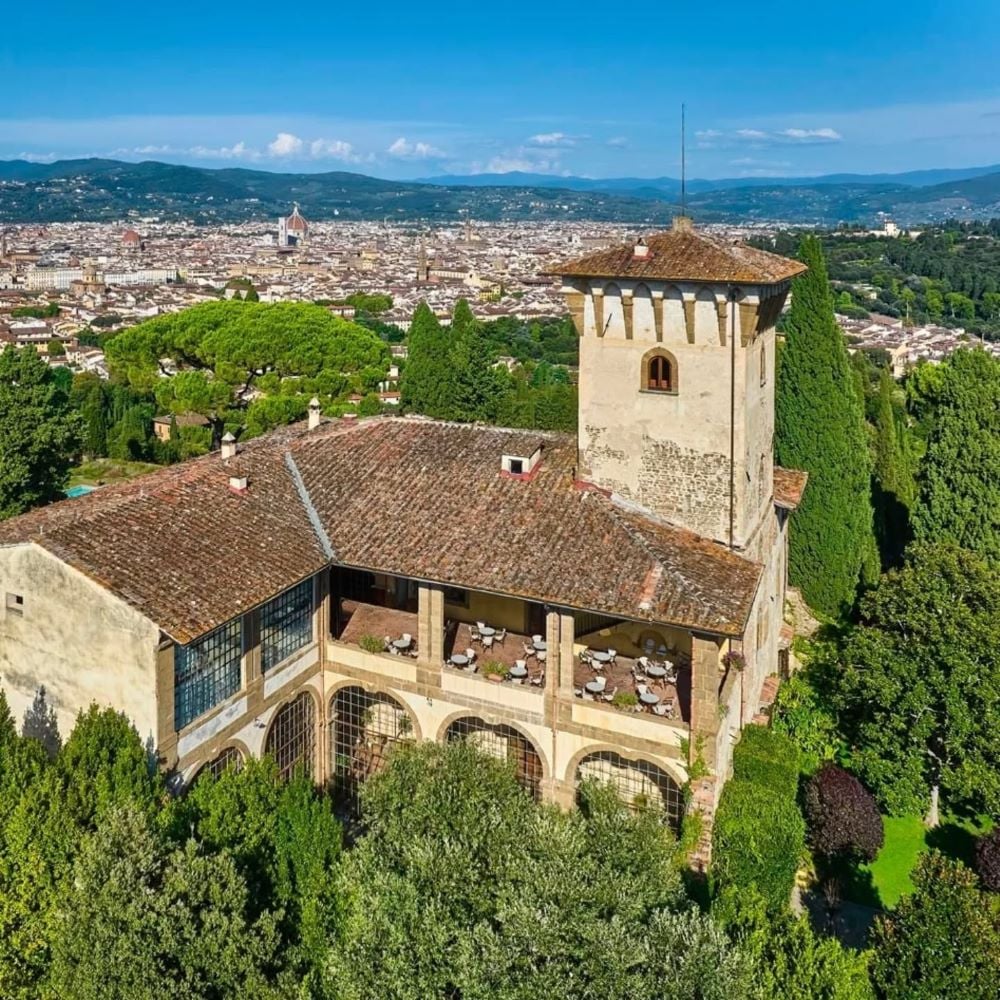 Hotel Torre di Bellosguardo, backstory