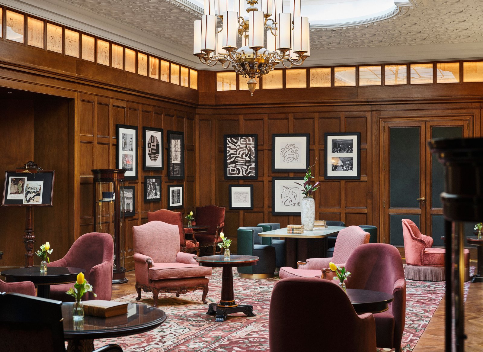 The Palace, a Luxury Collection Hotel, eat & drink