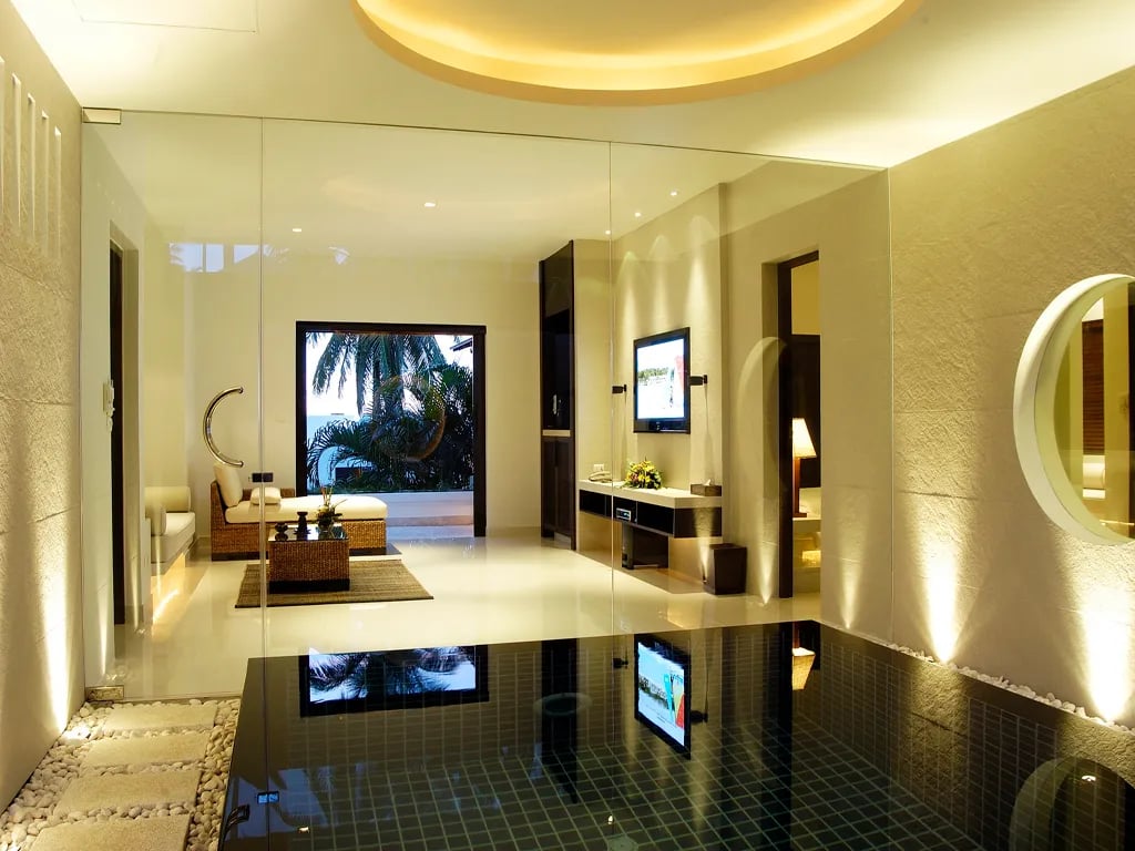 The Racha, rooms