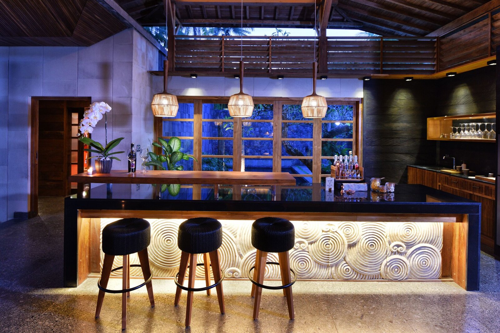 Chapung Sebali, at the table