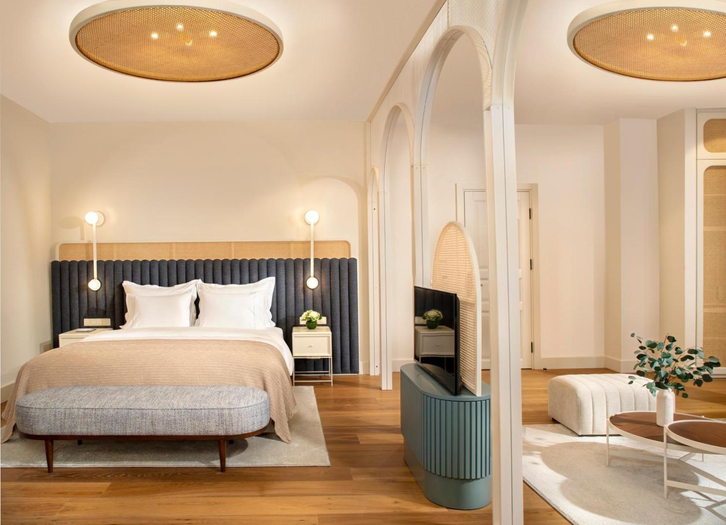 Ecole St. Pierre Hotel, rooms