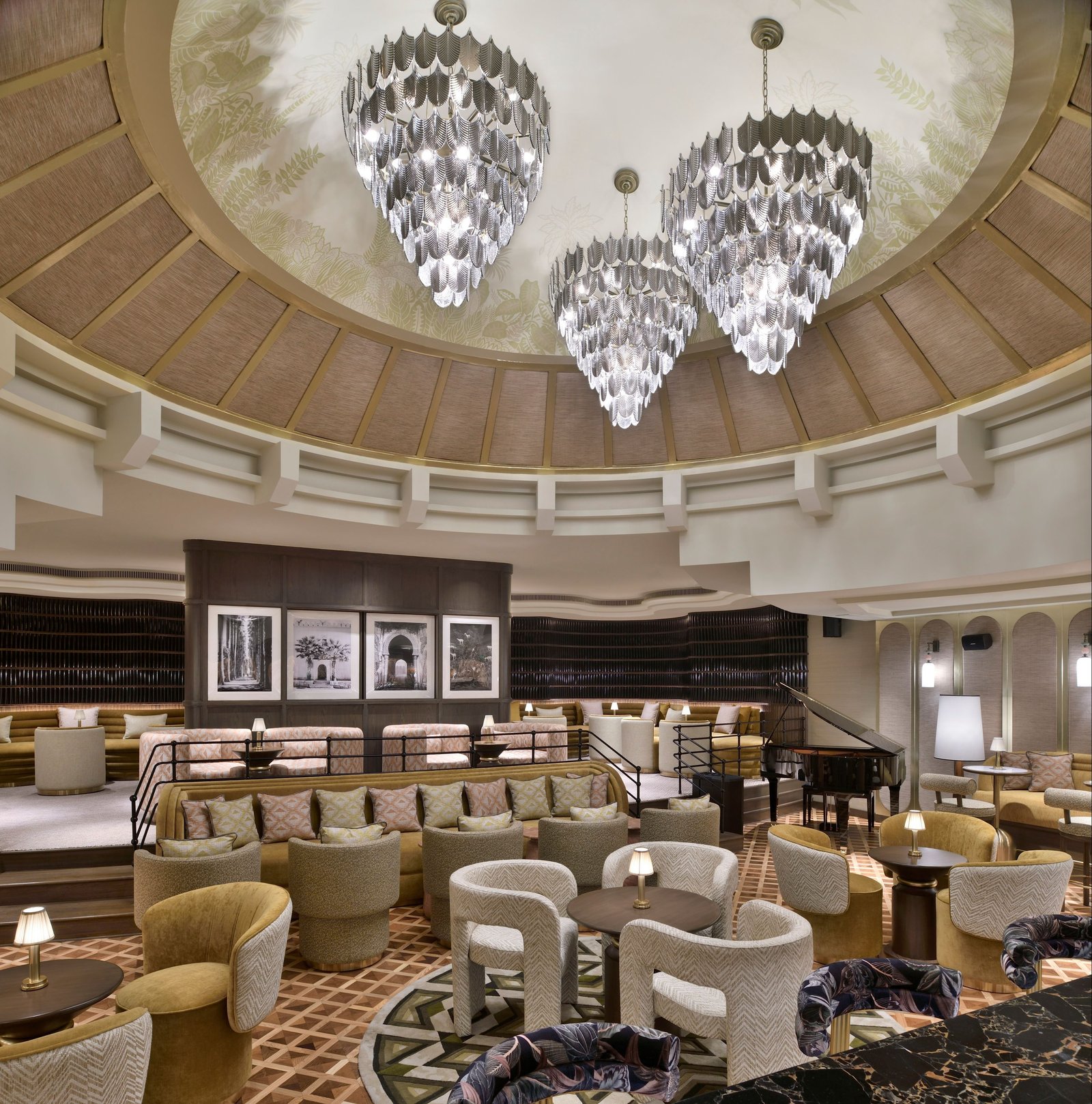 Taj Mahal, New Delhi, eat & drink