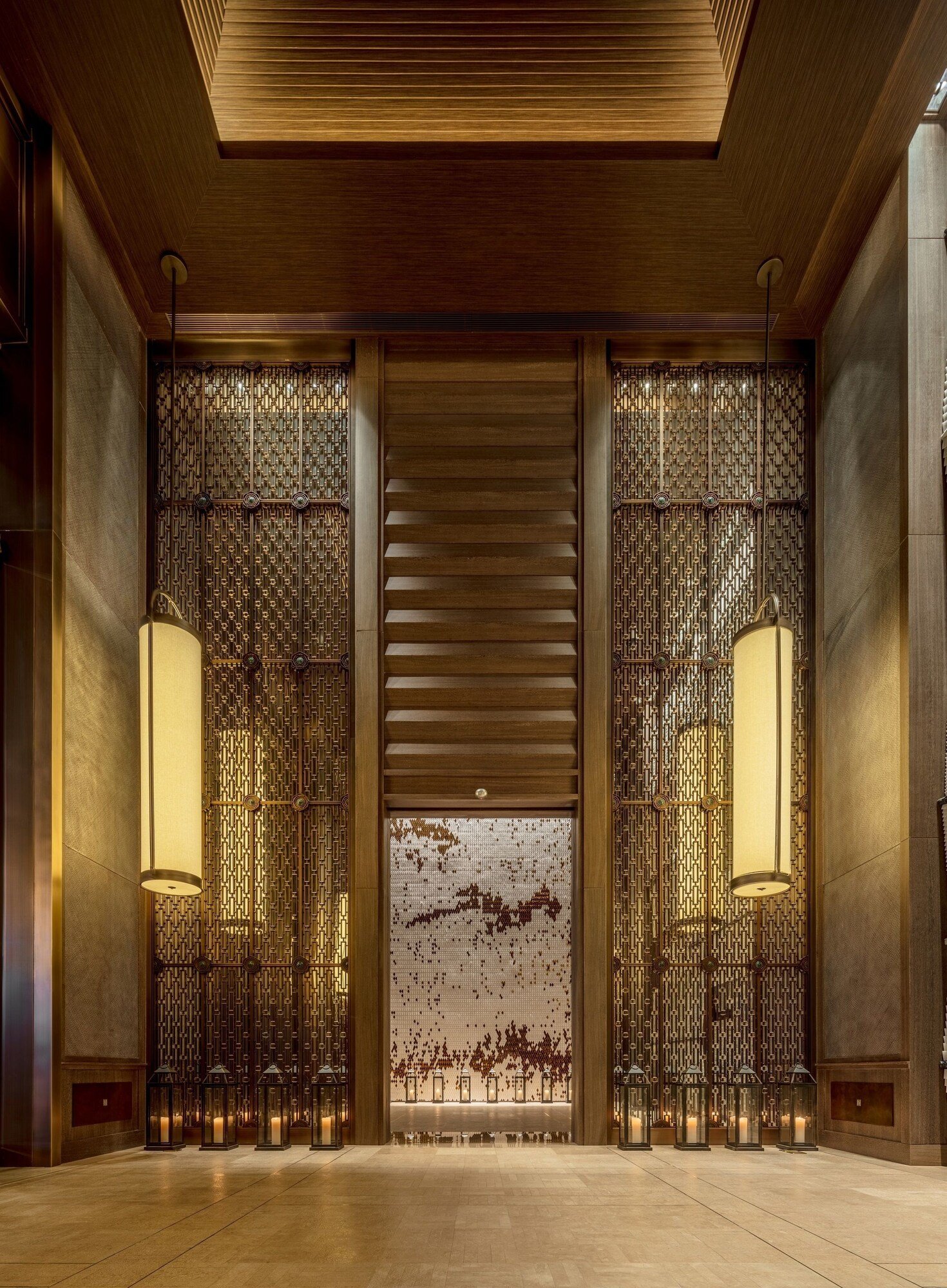 Regent Chongqing, vibe