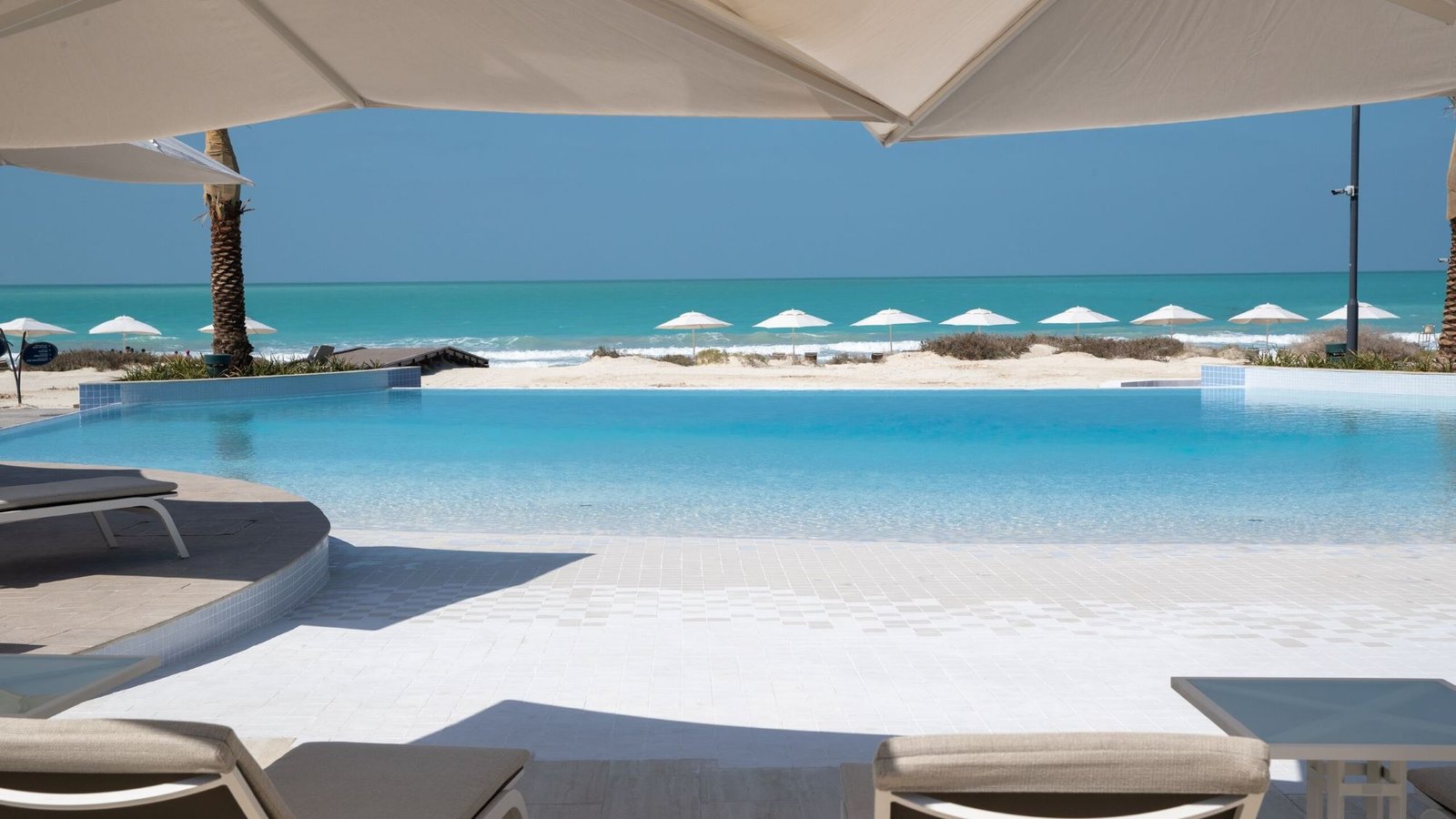 Jumeirah Saadiyat Island, vibe