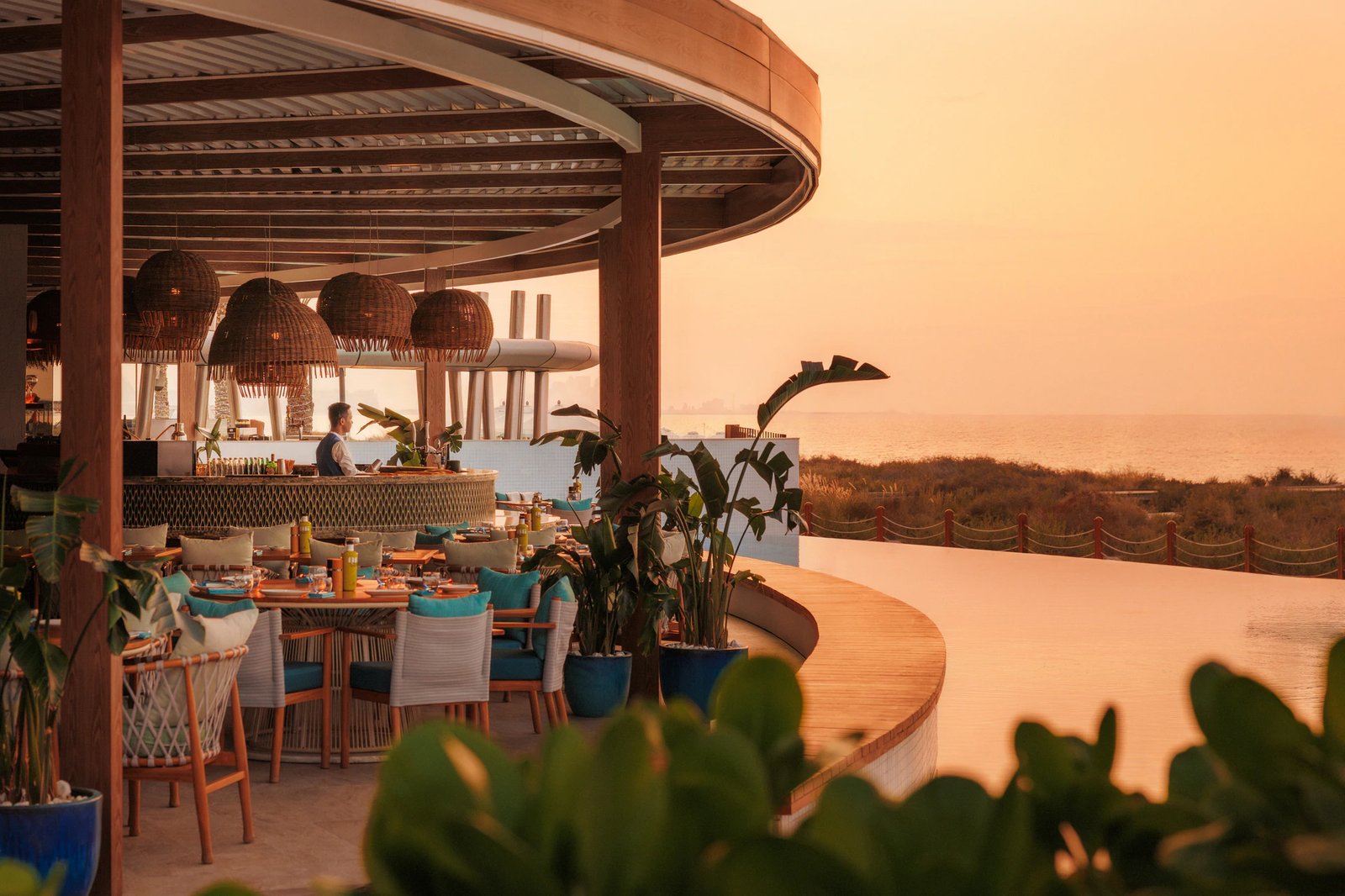 Jumeirah Saadiyat Island, eat & drink