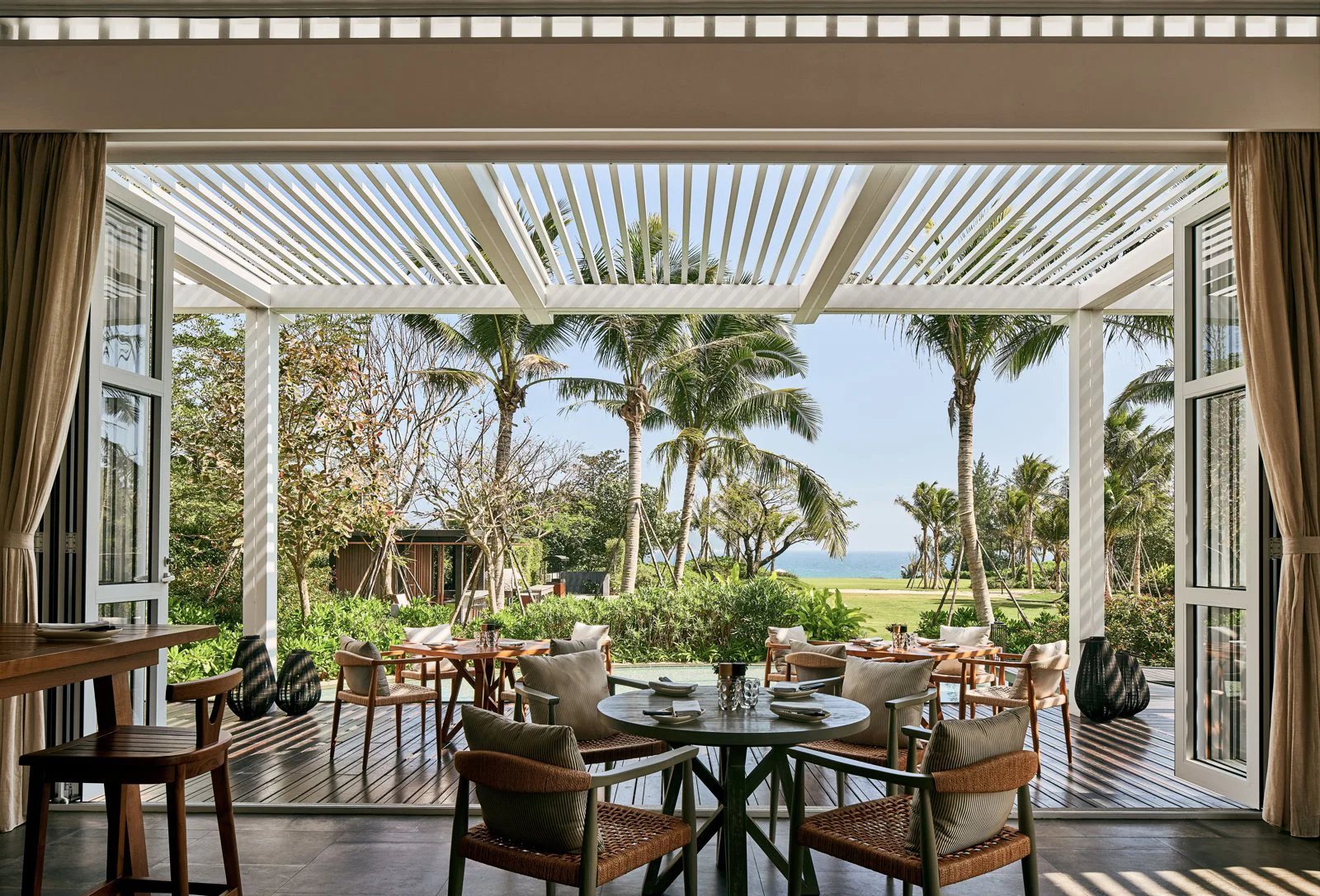Park Hyatt Sanya Sunny Bay Resort, eat & drink