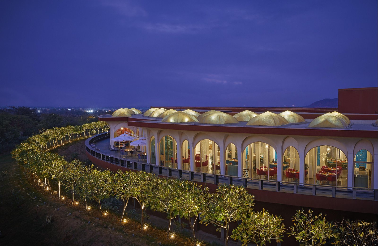 Taj Devi Ratn Resort & Spa, Jaipur, eat & drink