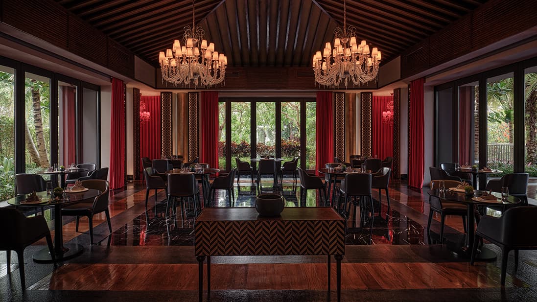 Capella Hotel Sanya, at the table