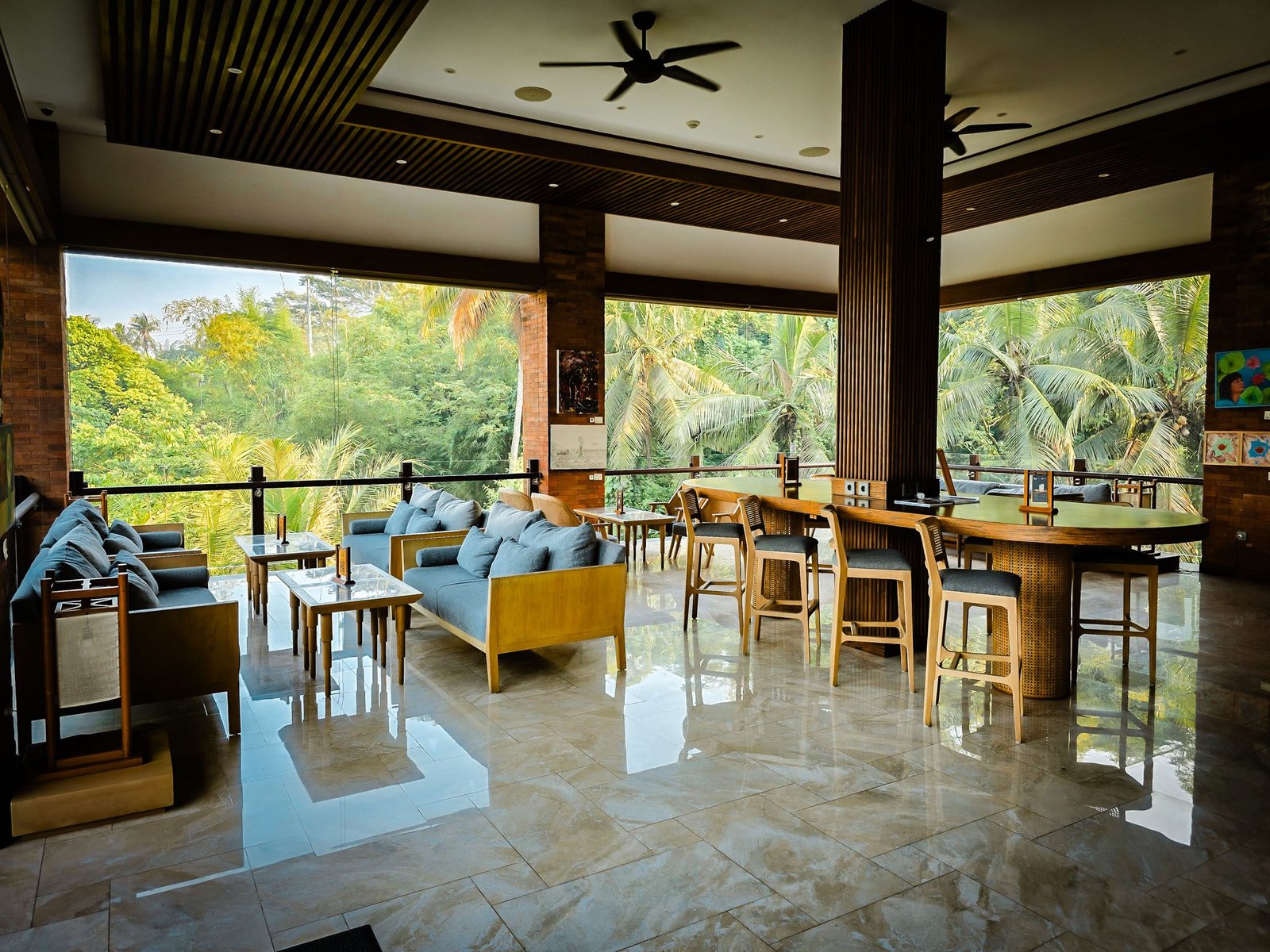 Garrya Bianti Yogyakarta, eat & drink