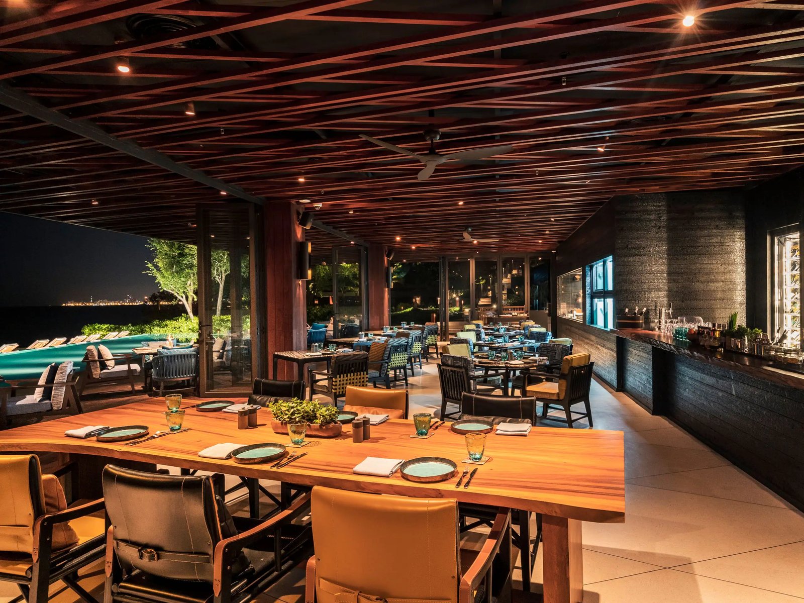 Andaz Pattaya Jomtien Beach, by Hyatt, fish club