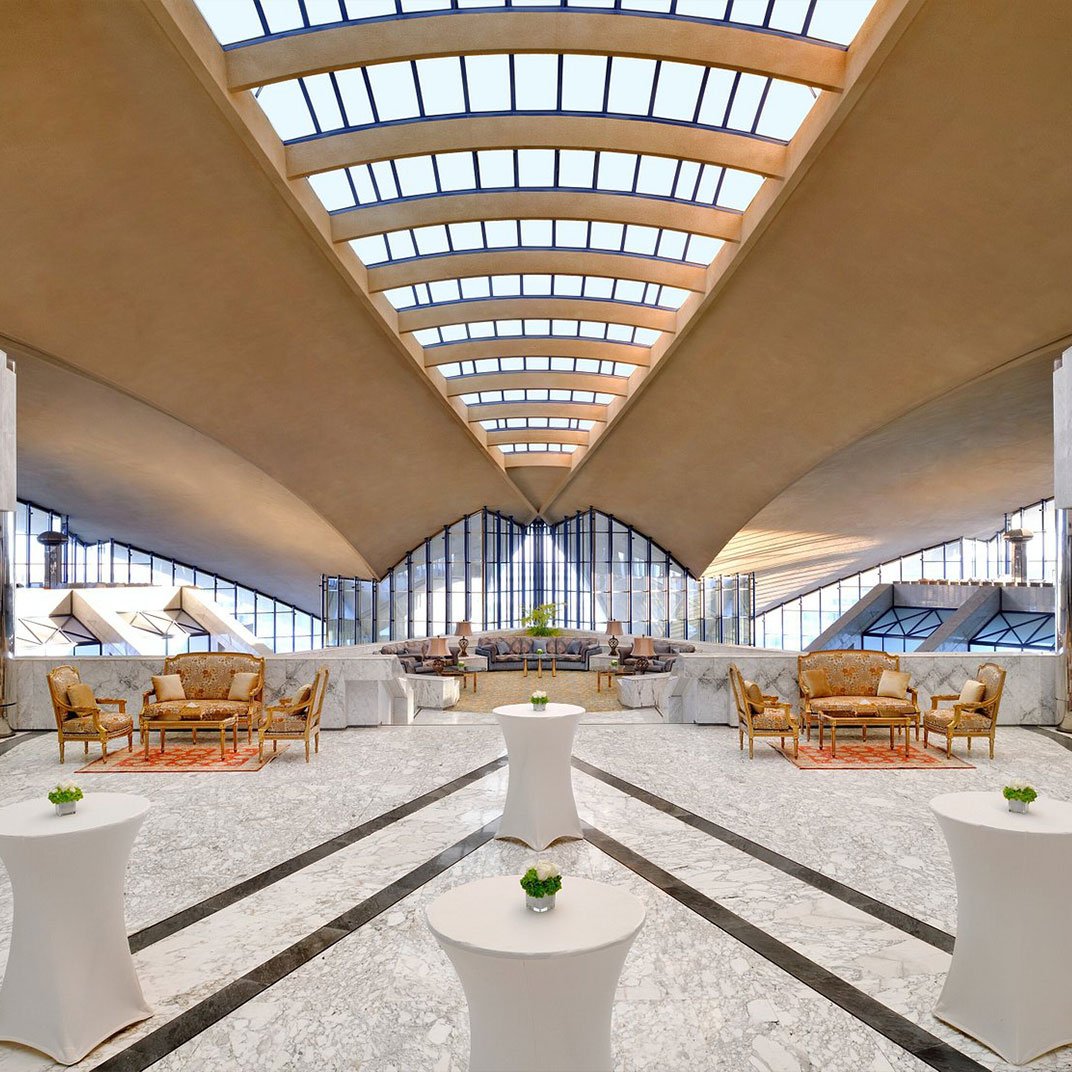 ERTH Abu Dhabi Hotel, vibe