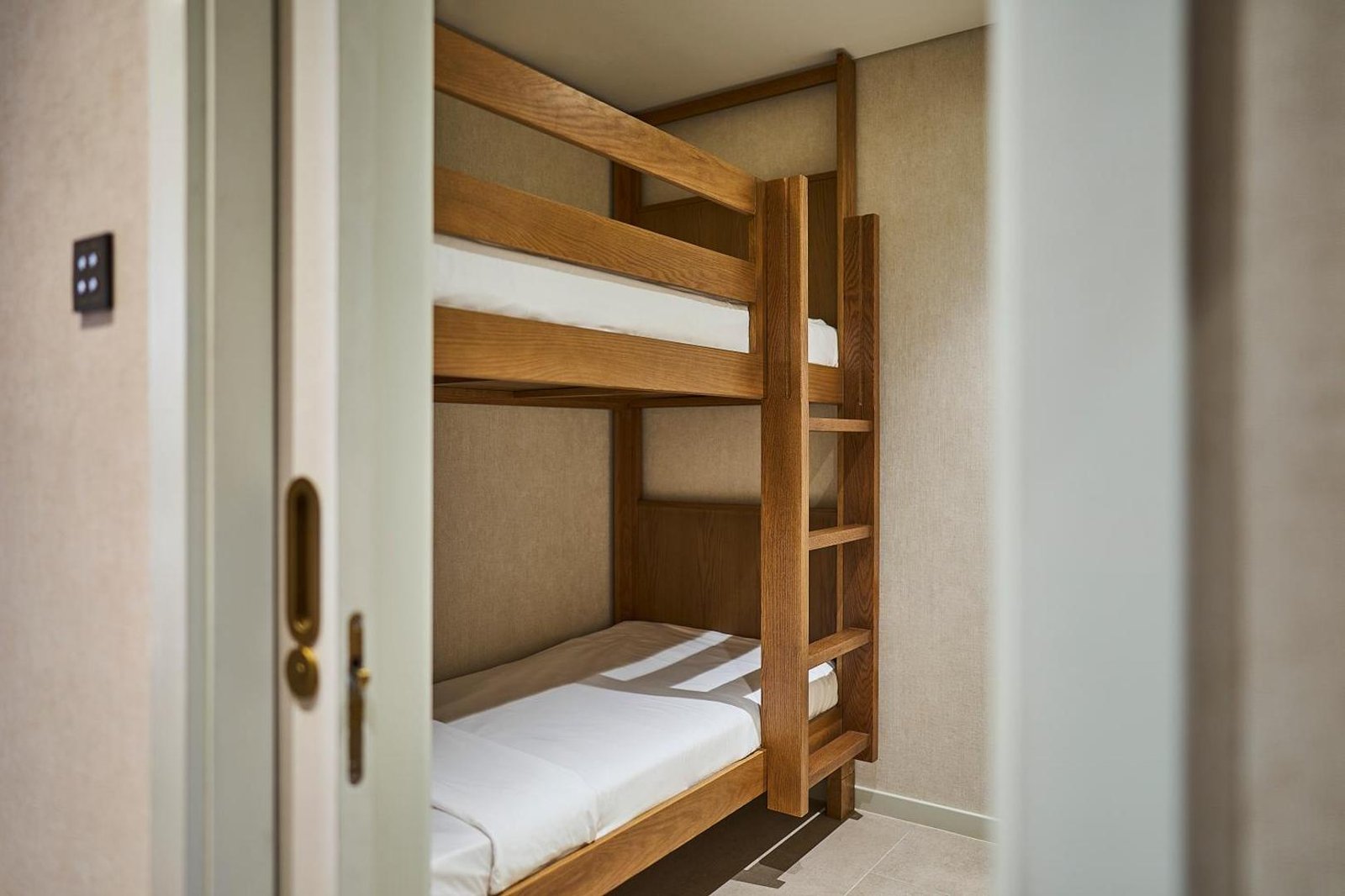 ERTH Abu Dhabi Hotel, rooms