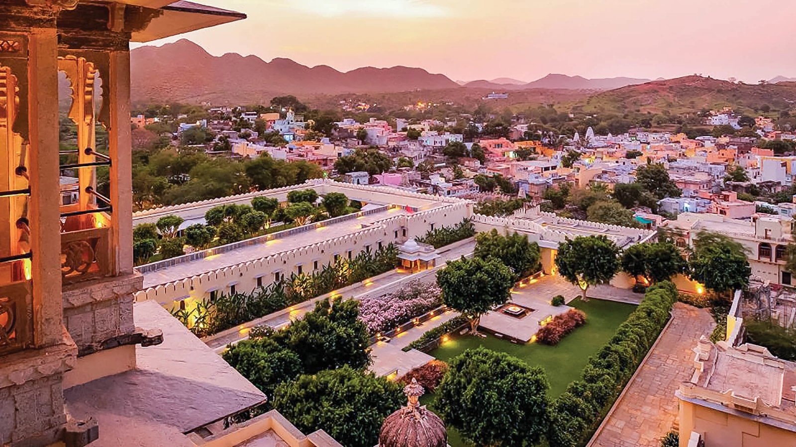 RAAS Devigarh, vibe