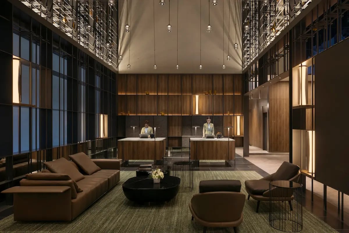 Pan Pacific Orchard — vibe