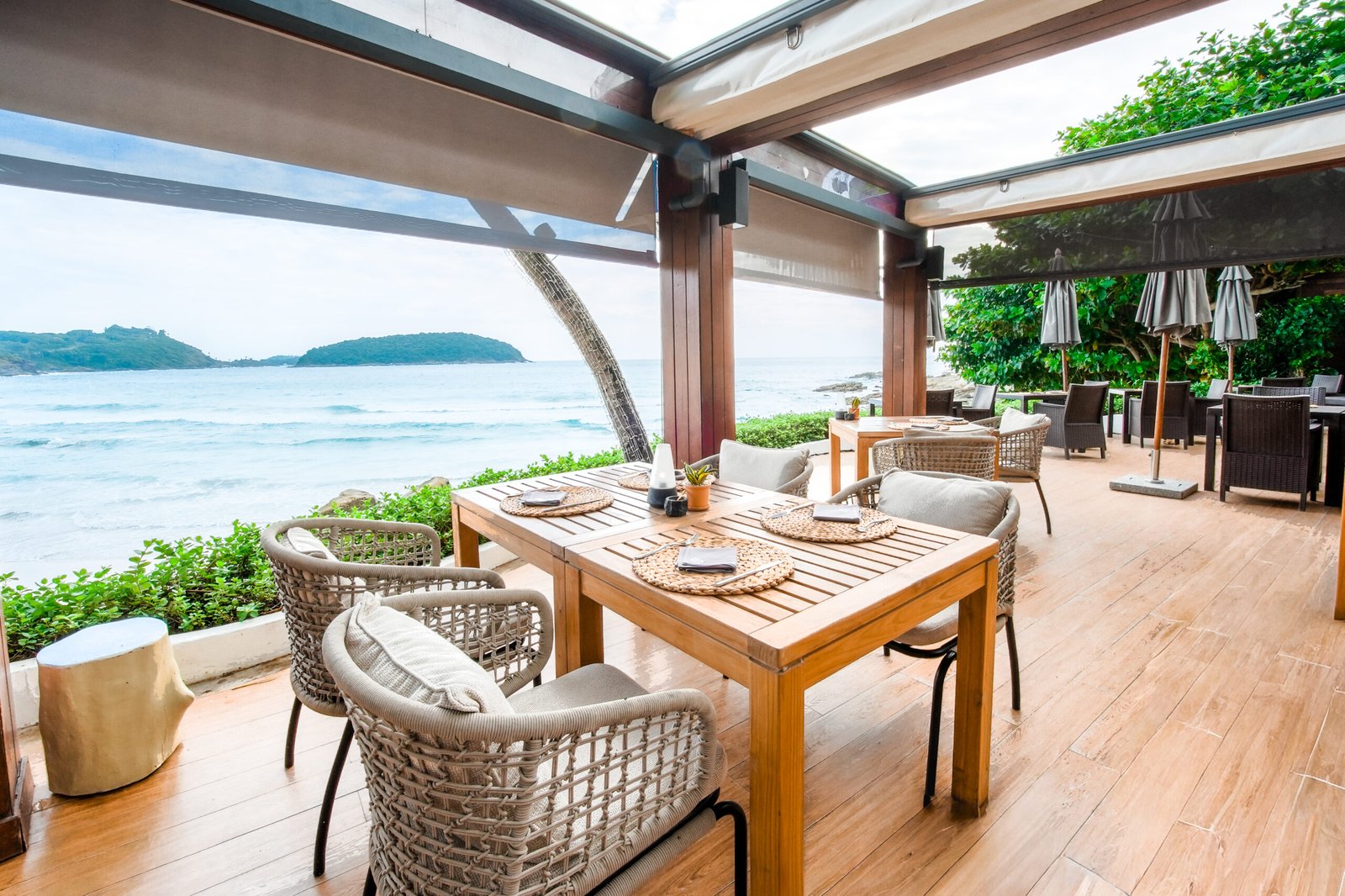 The Nai Harn, Phuket, rock salt restaurant & lounge
