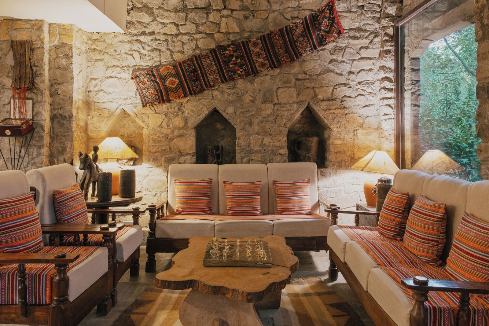Dwarika's Sanctuary, vibe