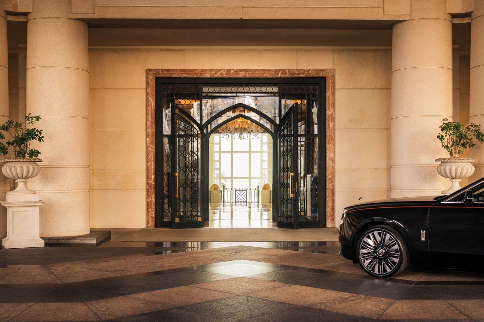 Four Seasons Hotel Doha, backstory