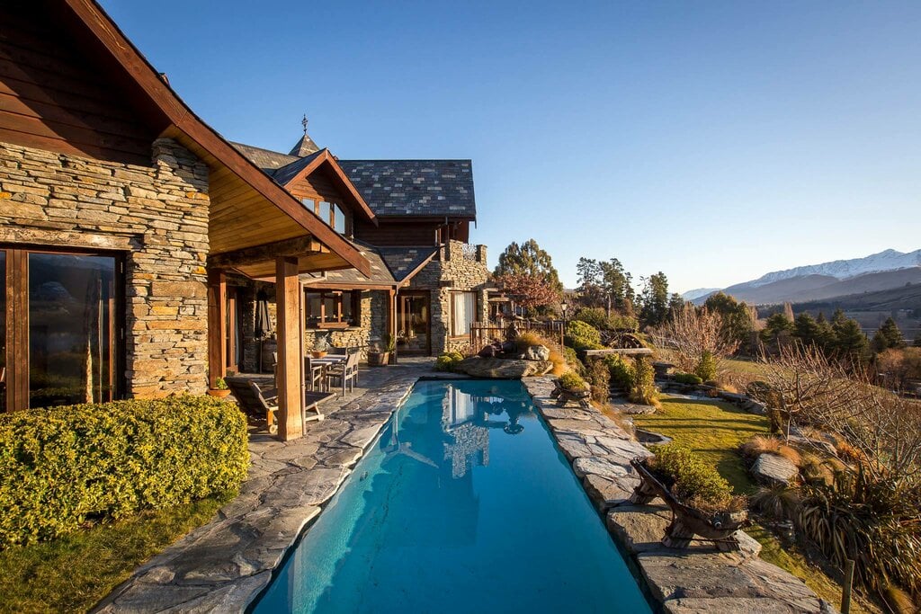 Stoneridge Estate Queenstown, the pool