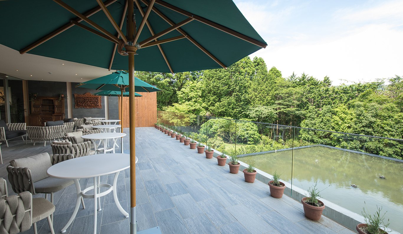 The Hiramatsu Hotels & Resorts Sengokuhara, at the table