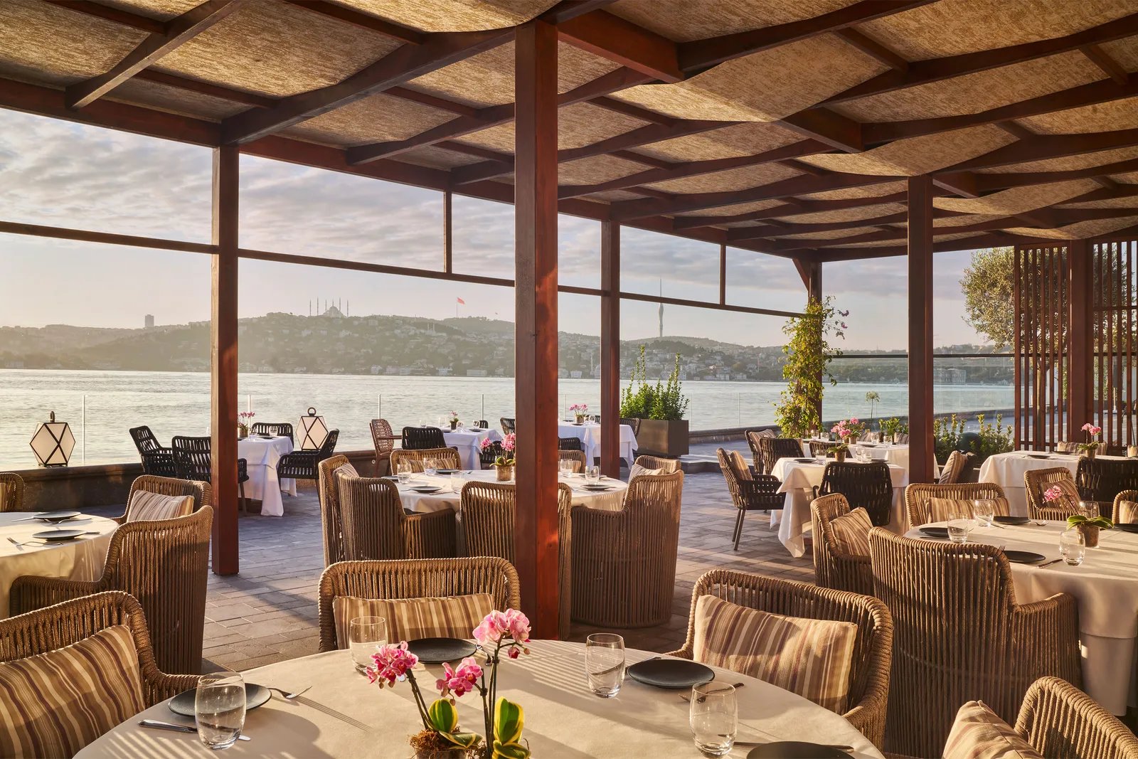 Mandarin Oriental Bosphorus, Istanbul, eat & drink