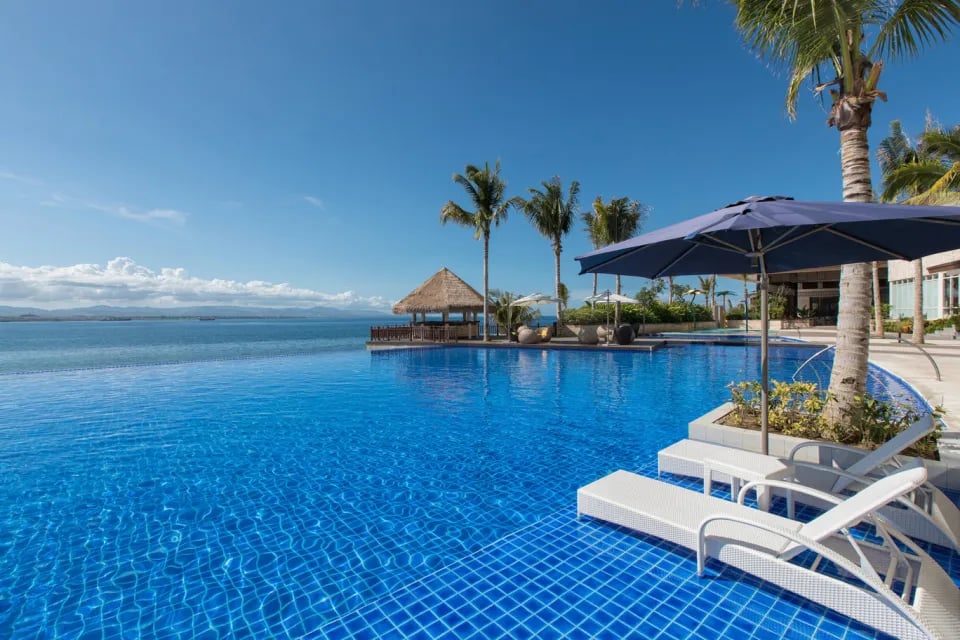 Dusit Thani Mactan Cebu, the pool