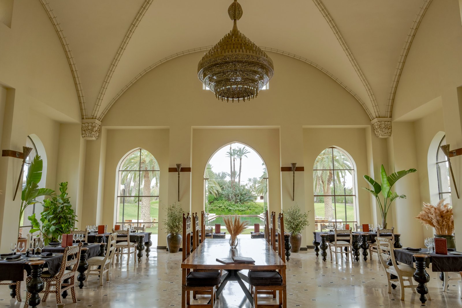 Ksar Char-Bagh, eat & drink