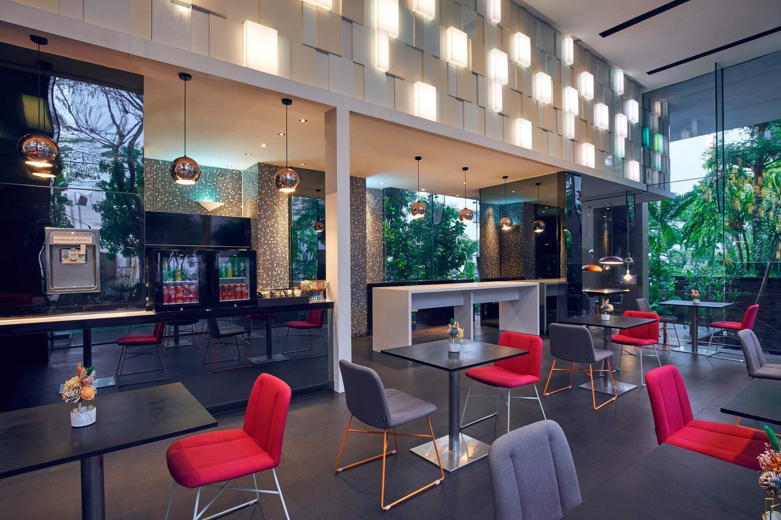 Quincy Hotel Orchard, the lounge