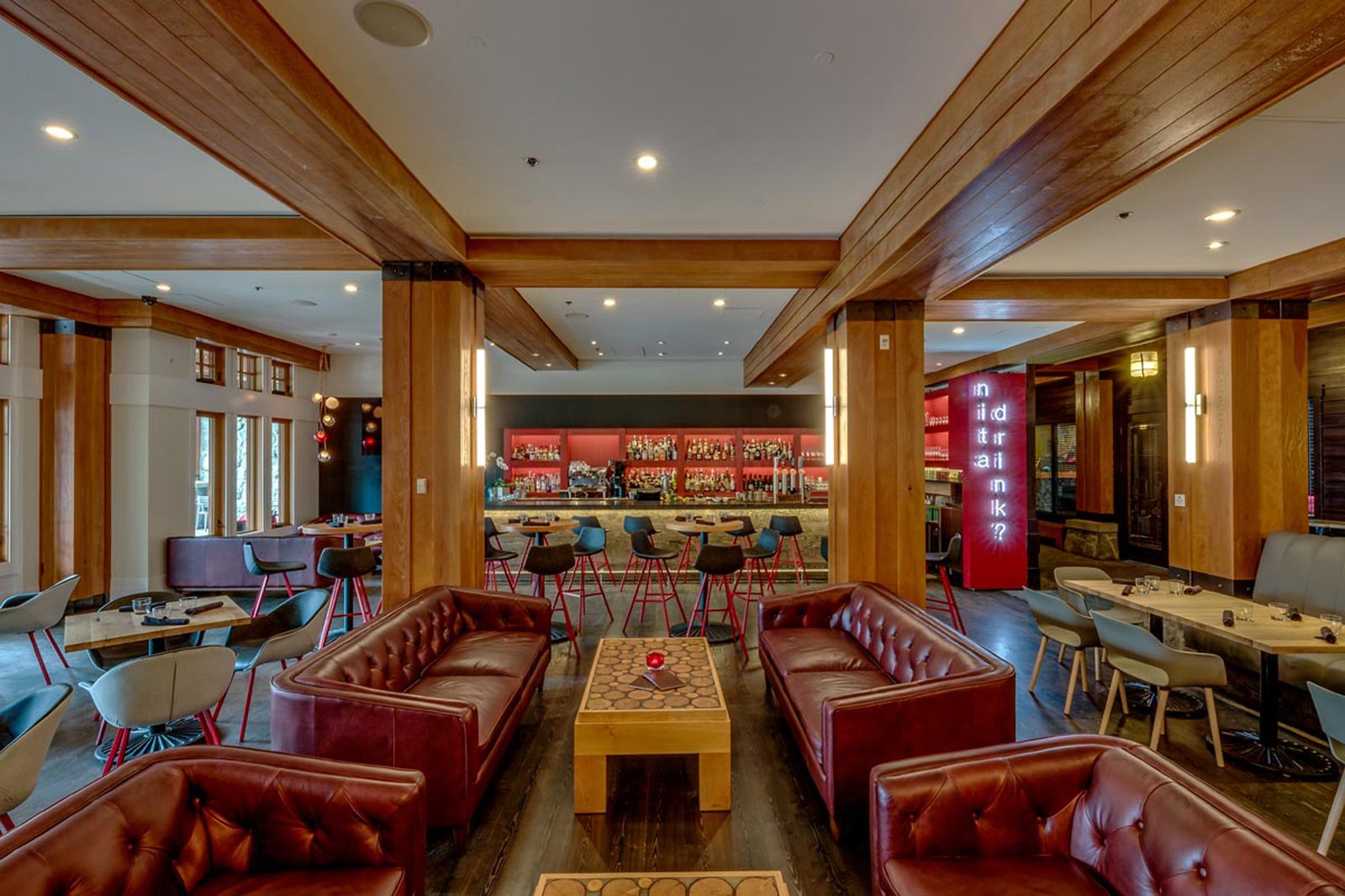Nita Lake Lodge, eat & drink