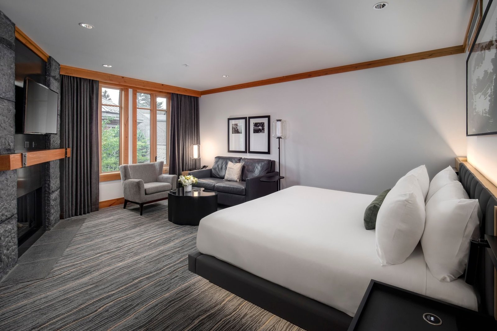 Nita Lake Lodge, rooms