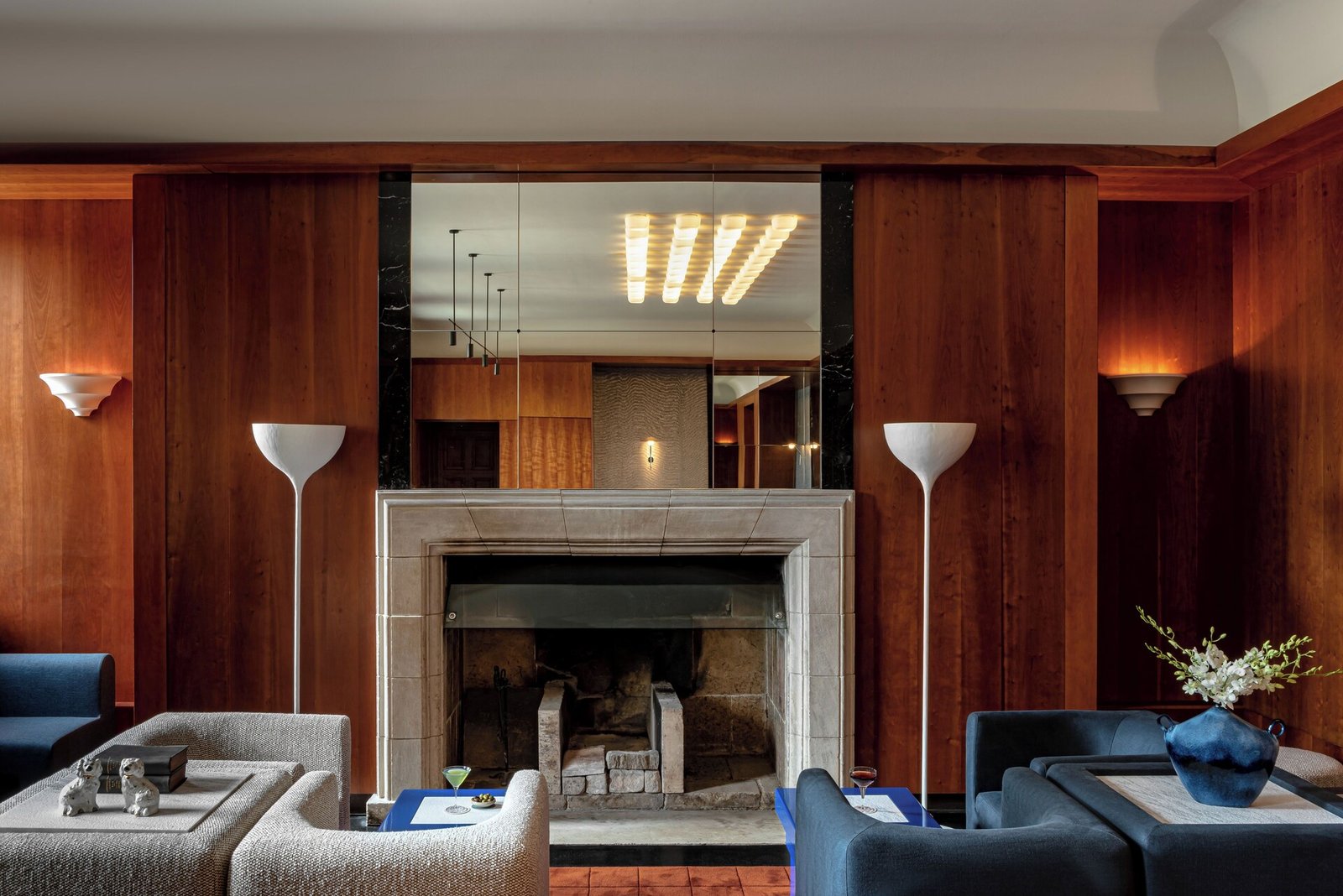 Cowley Manor Experimental, vibe