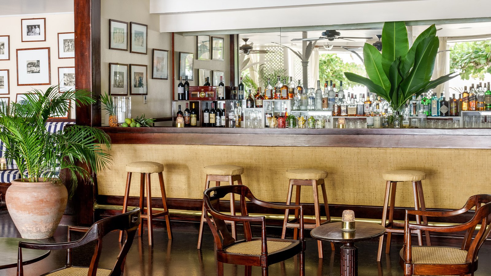 Round Hill Hotel and Villas, eat & drink