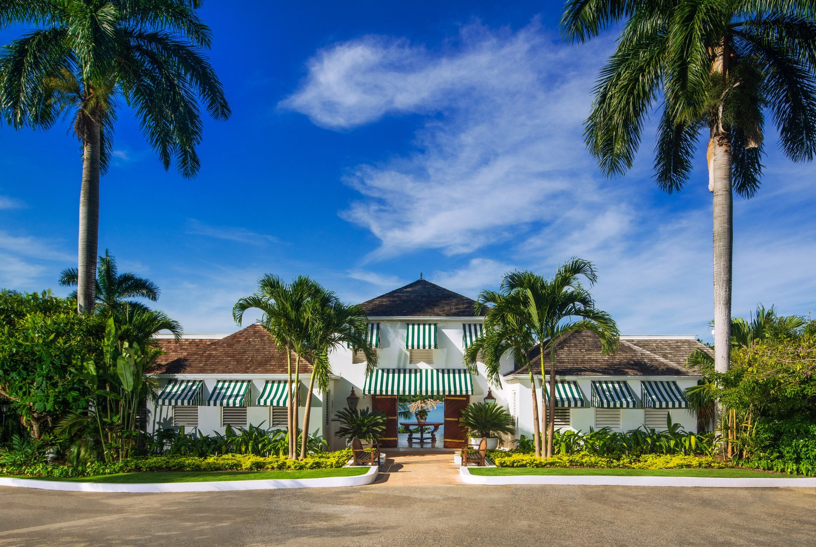 Round Hill Hotel and Villas, backstory