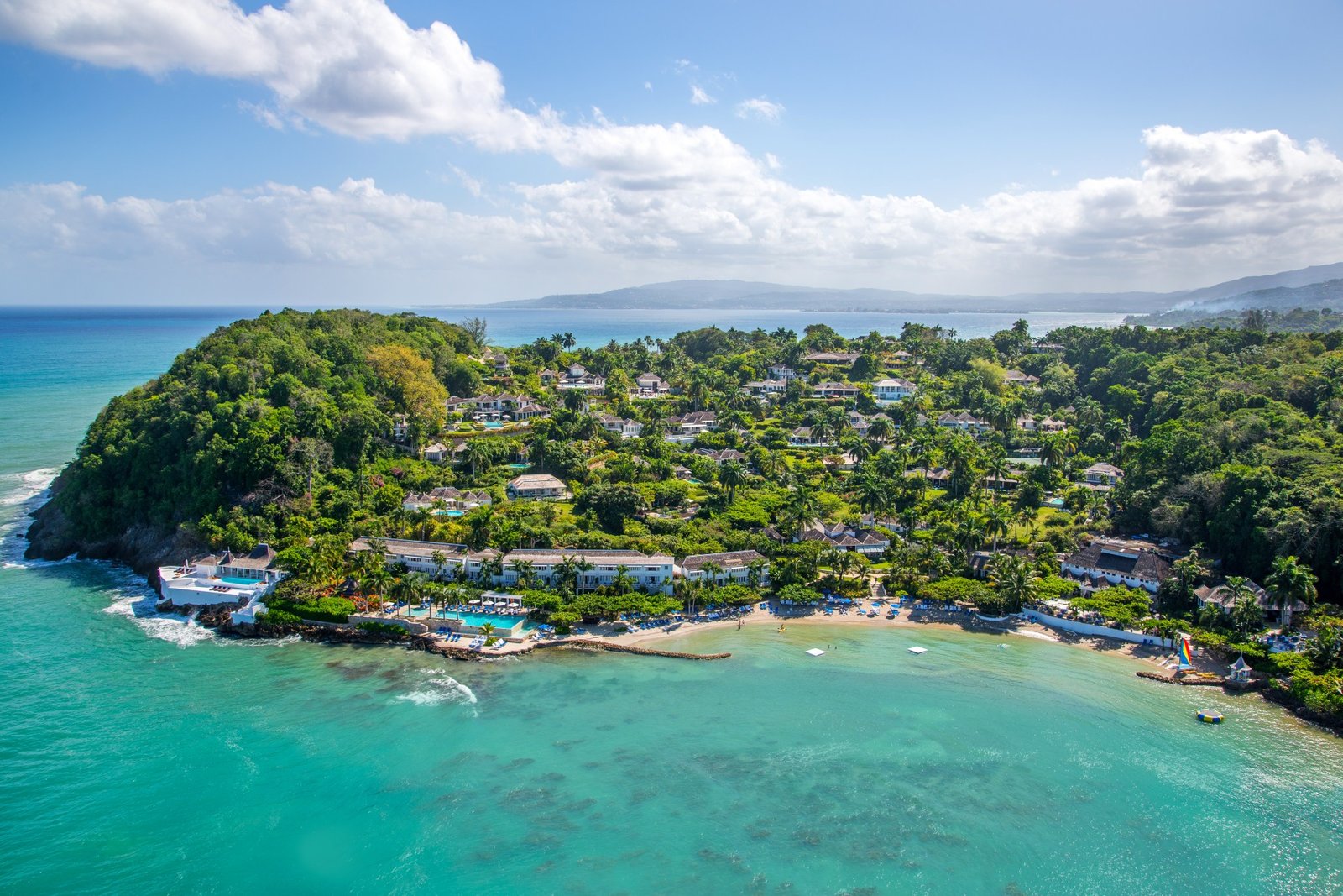Round Hill Hotel and Villas, backstory