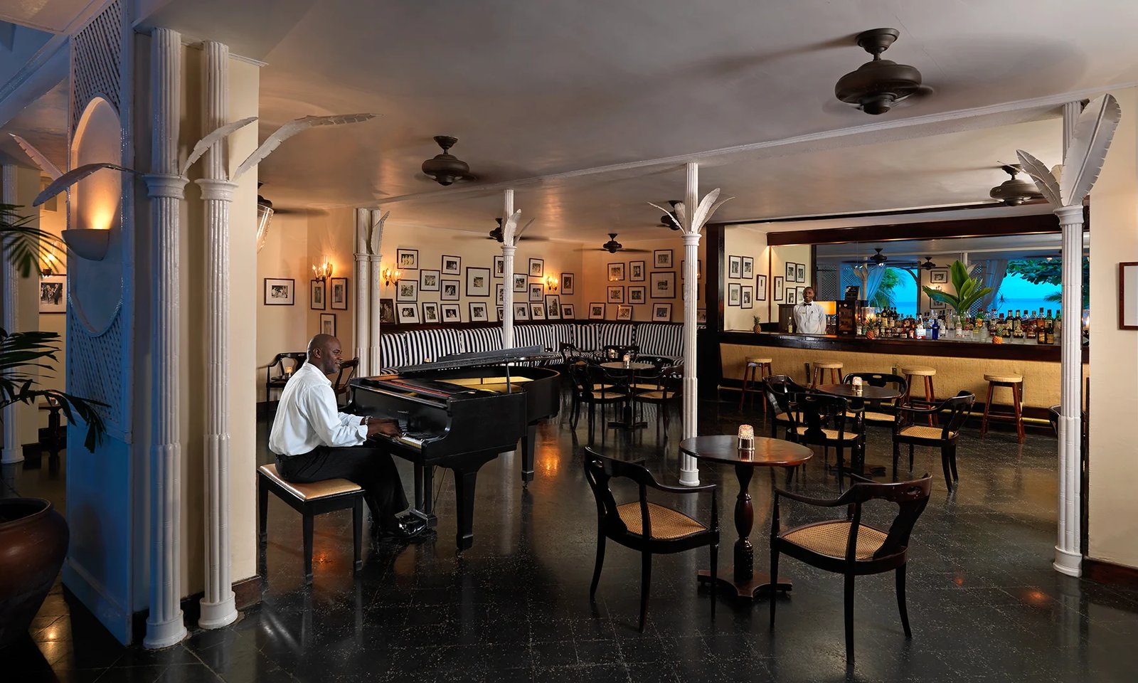 Round Hill Hotel and Villas, eat & drink