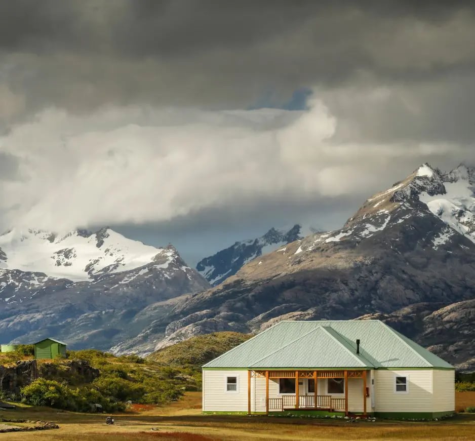 Estancia Cristina, backstory