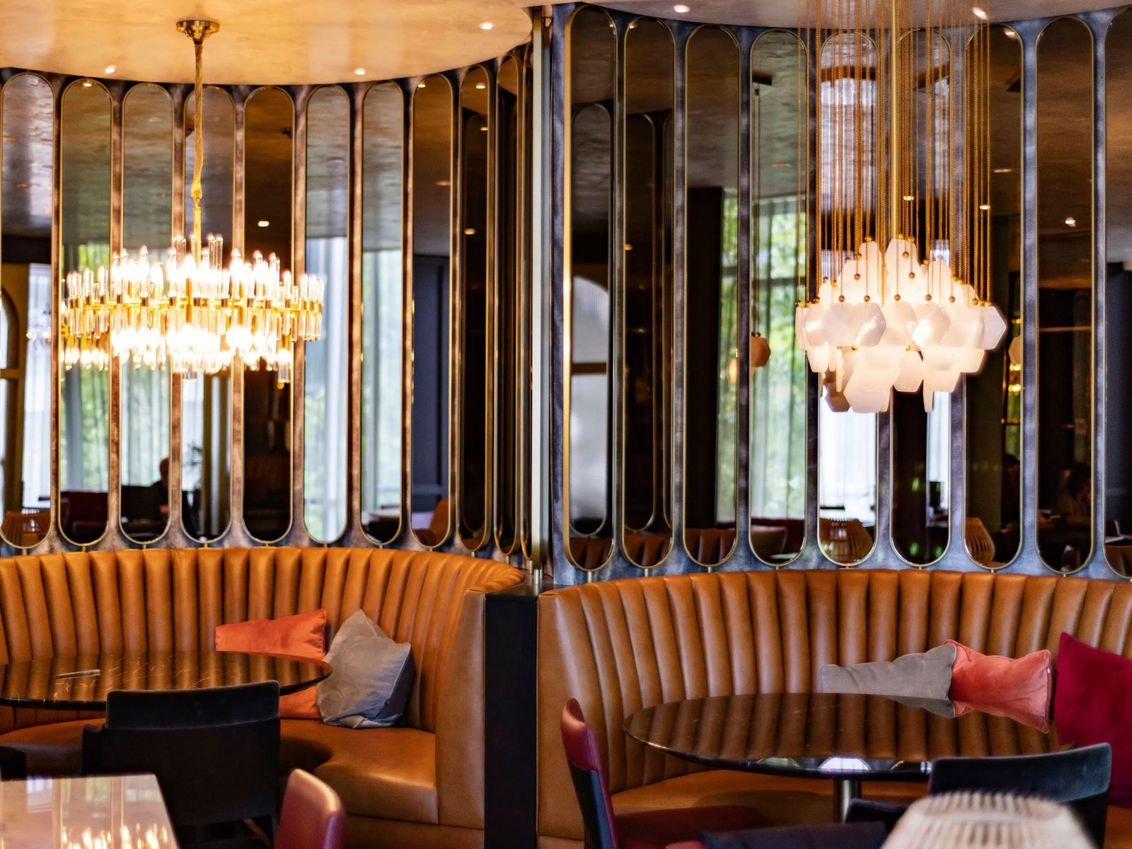 Hyatt Vancouver Downtown Alberni, eat & drink