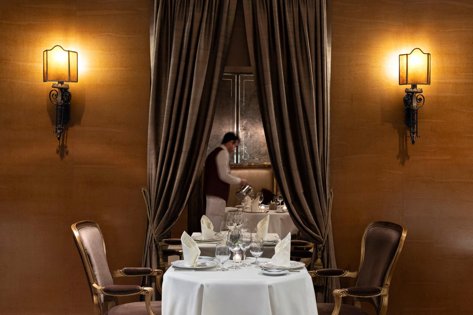 Wedgewood Hotel & Spa, eat & drink