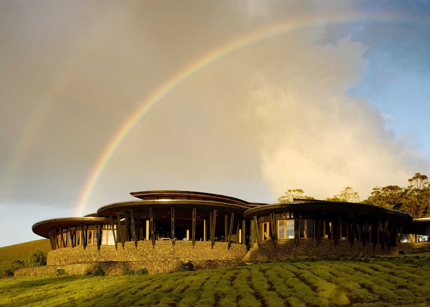 Explora Rapa Nui, backstory