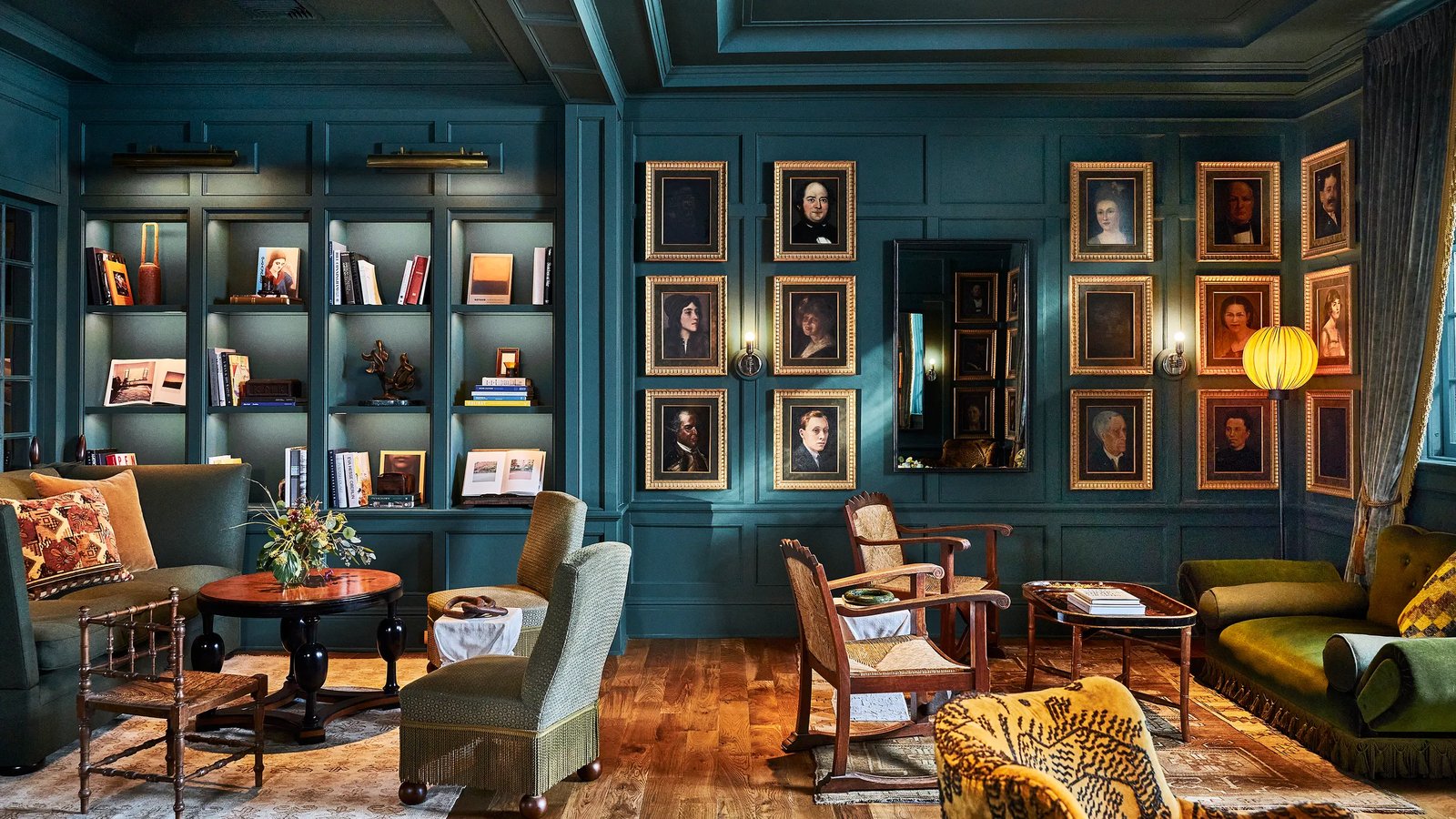 The Vanderbilt, vibe