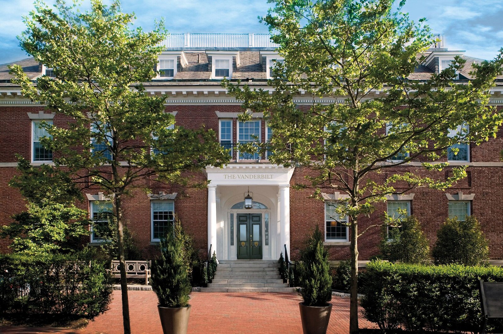 The Vanderbilt, backstory