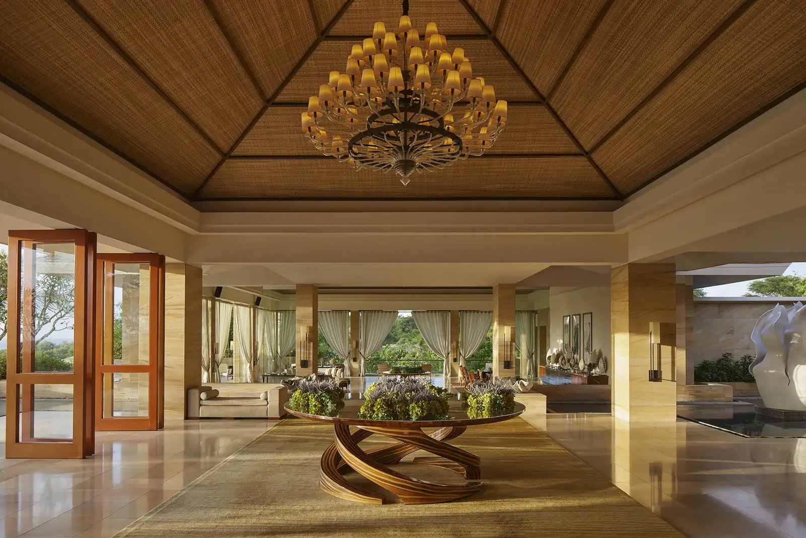 The Mulia Nusa Dua — vibe