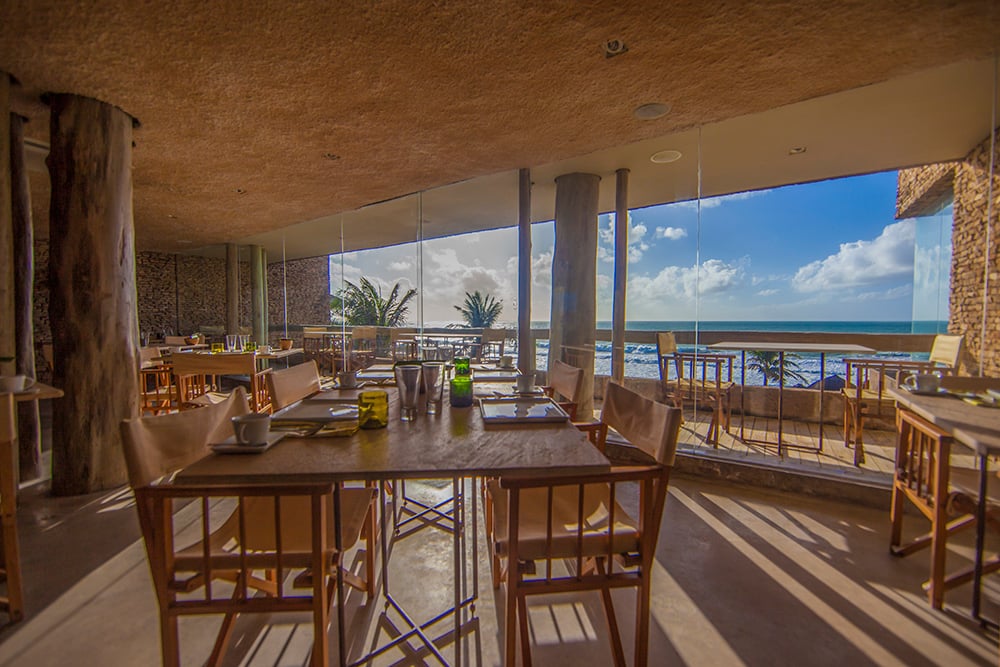 Kenoa Resort, kaamo restaurant