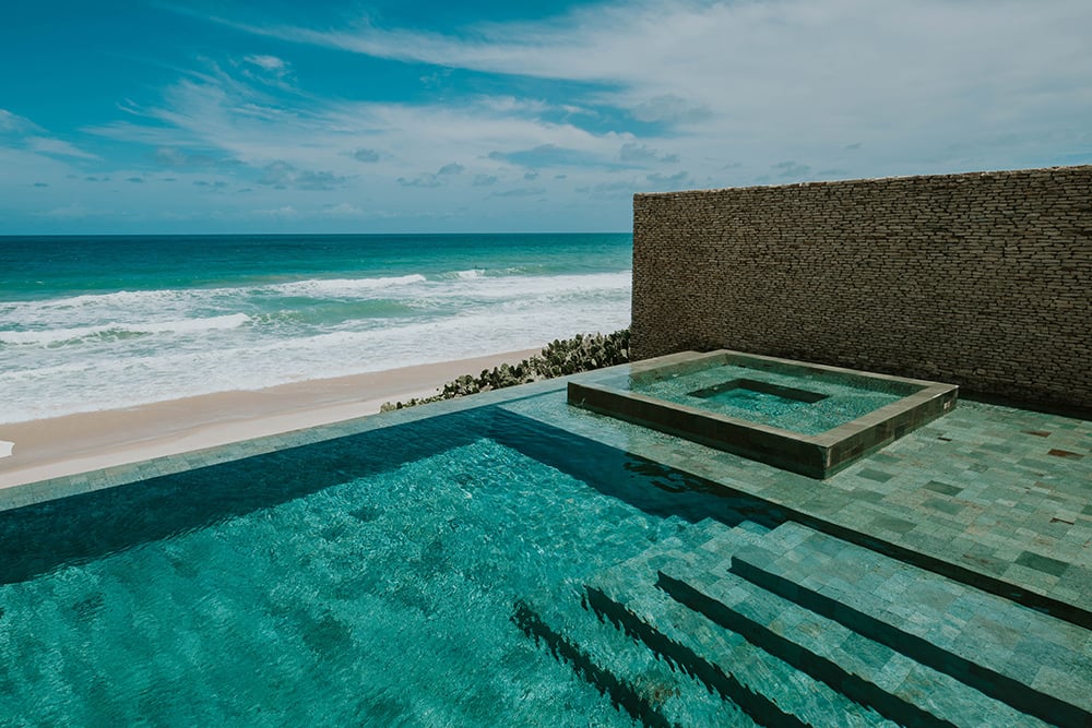 Kenoa Resort