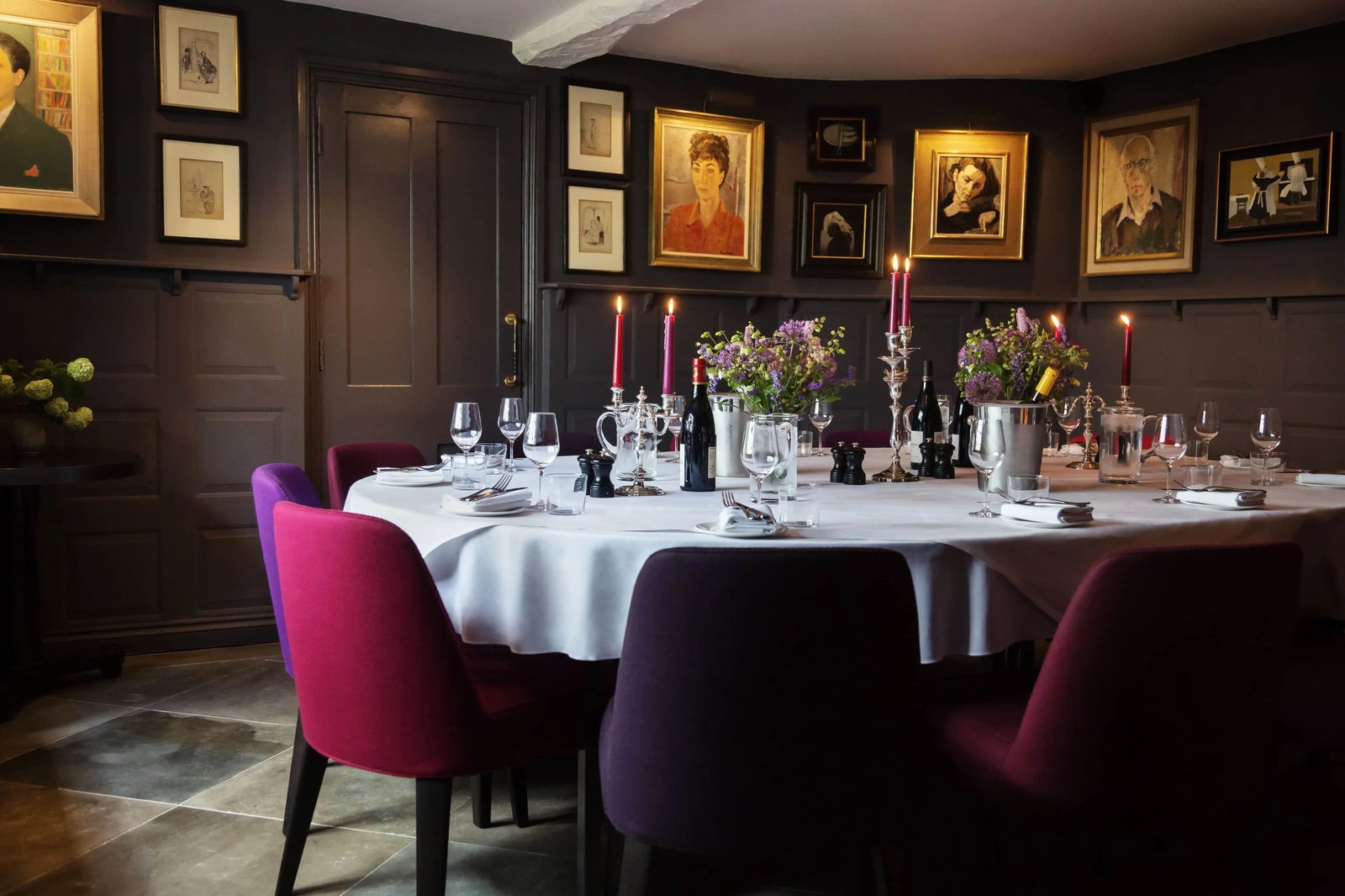 Old Parsonage Hotel, parsonage grill