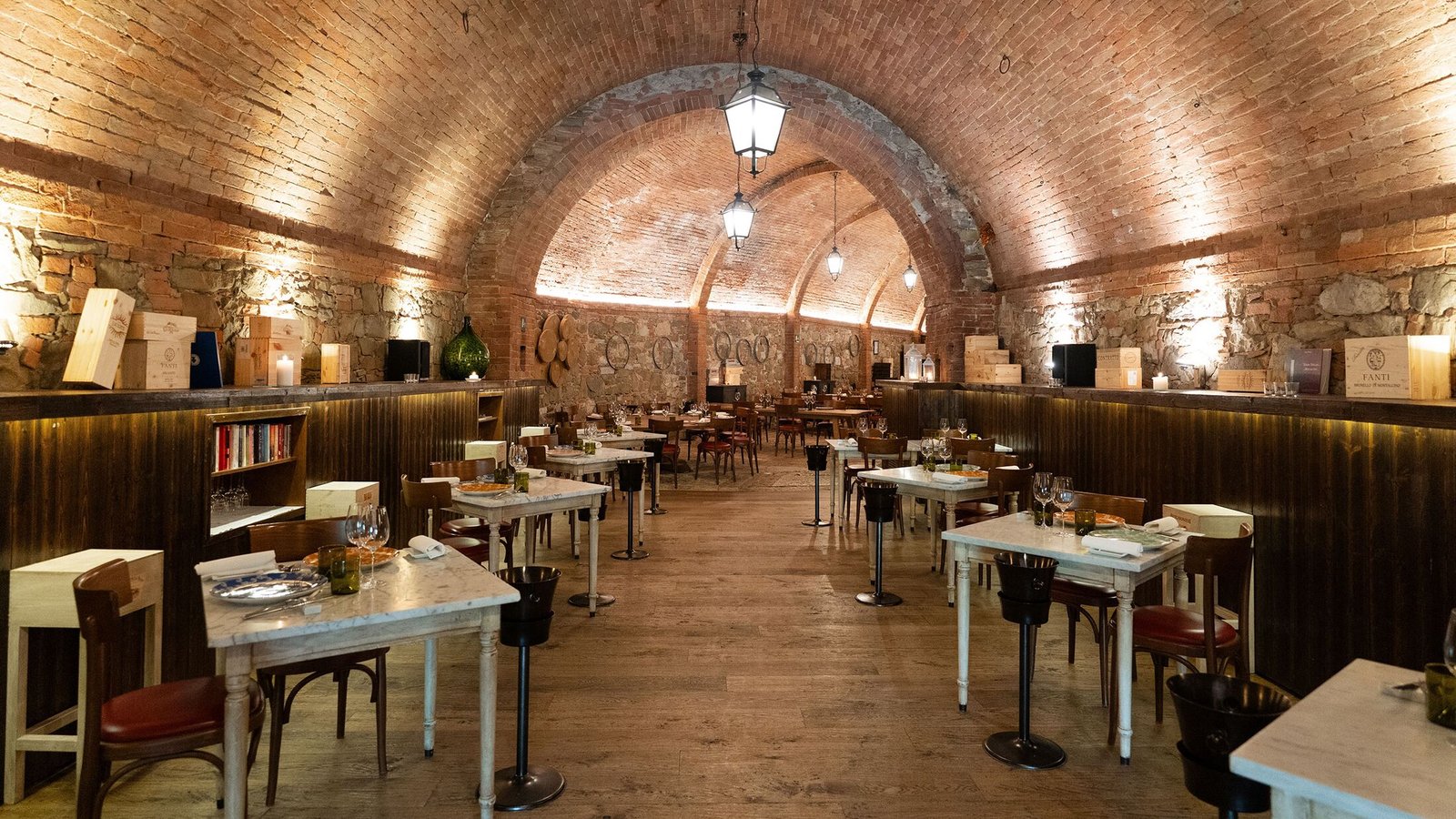 Castel Monastero, la cantina