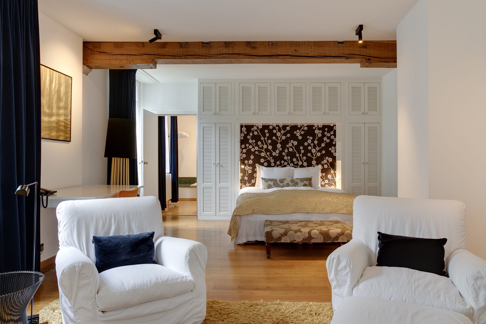 De Witte Lelie, rooms