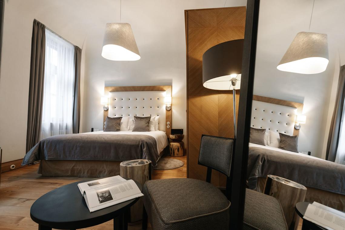 Dome Hotel, rooms
